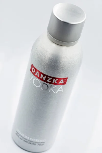 Kyiv Ukraine Oktober 2020 Danzka Wodka Fles Close Tegen Witte — Stockfoto