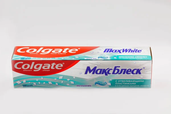 Kyiv Ukraine November 2020 Colgate Max White Fluoride Toothpaste Pack — Stock Photo, Image