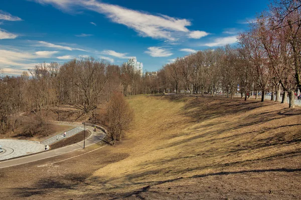 Voorjaar Solomensky Stadspark Landschap Kiev Oekraïne — Stockfoto