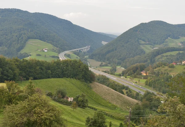 Szlovénia hegyi autópálya — Stock Fotó