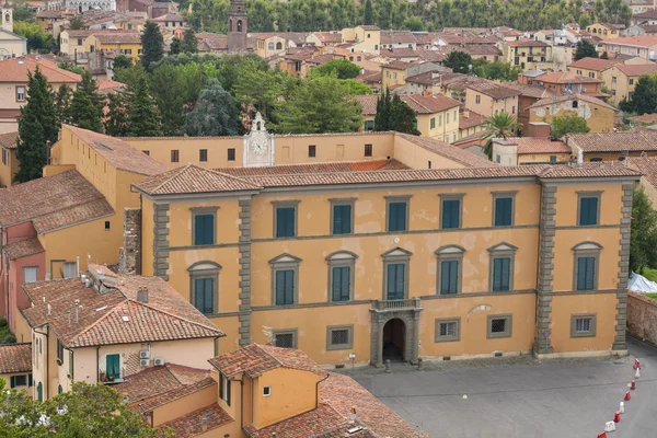 Caritas Diocesana building in Pisa, Italy — Stock Photo, Image