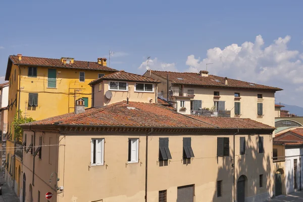 Gamle Lucca cityscape, Italien - Stock-foto