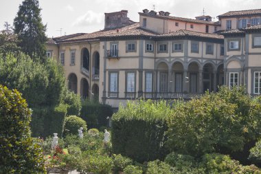 Pfanner Palace, Bahçe Manzaralı, Lucca, İtalya