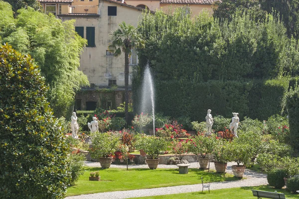 Pfanner garden, Lucca, Italy — Stock Photo, Image