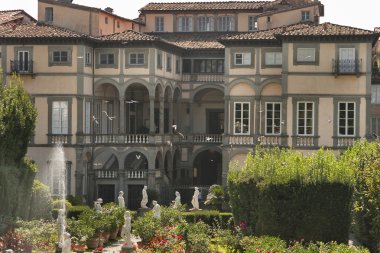 Pfanner Palace, Bahçe Manzaralı, Lucca, İtalya