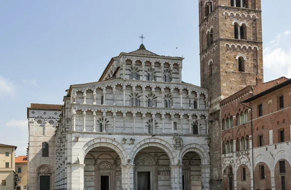 Katedral san martino, lucca, İtalya — Stok fotoğraf