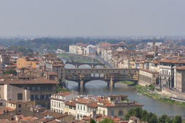 Floransa cityscape ile Arno Nehri köprüler