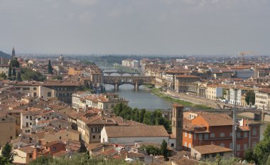 Floransa cityscape ile Arno Nehri köprüler