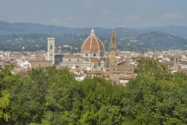 佛罗伦萨，意大利 Duomo 大教堂与城市景观 — 图库照片