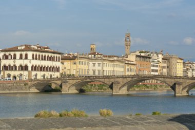 Floransa'da Alla Carraia Köprüsü