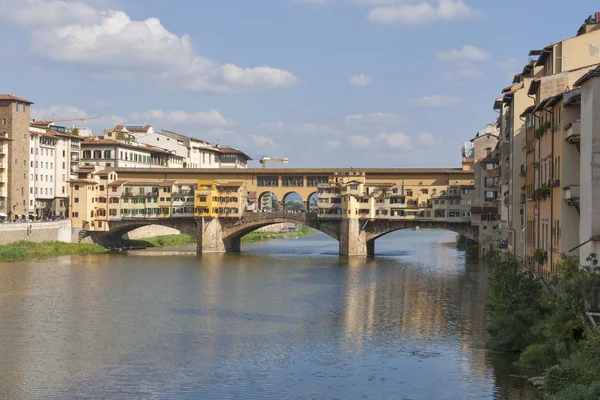フィレンツェのヴェッキオを橋します。 — ストック写真