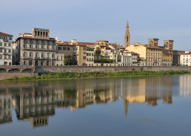 Floransa Arno Nehri dolgu
