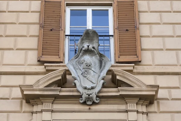 Family stone coat of arms in Florence — Stock Photo, Image