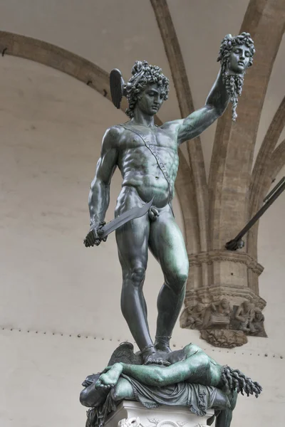 Perseo with head of Medusa statue in Florence, Italy — Stock Photo, Image