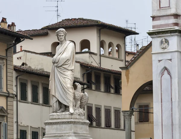 Estátua de Dante em Florença, Italia — Fotografia de Stock