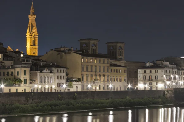 Night Florence cityscape and Arno river — Stock Photo, Image