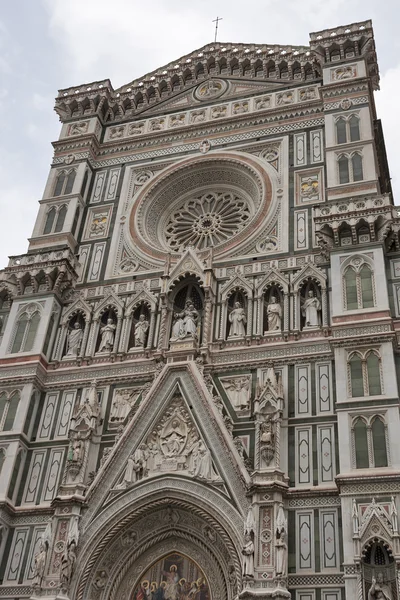 Basílica de Santa María de la Flor en Florencia, Italia — Foto de Stock