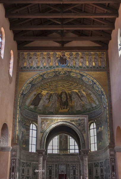 Porec Euphrasius basiliek interieur, Kroatië — Stockfoto