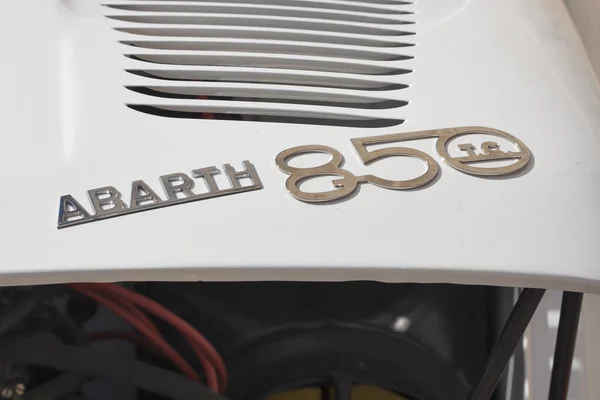 Vintage Fiat Abarth 850 bil emblem — Stockfoto