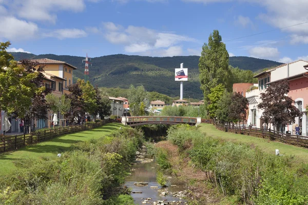 McArthurGlen Diseñador Outlet Barberino en Italia —  Fotos de Stock