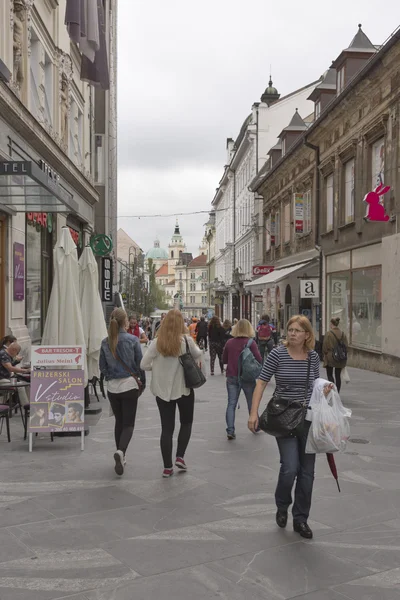 Ljubljana városi utca, Szlovénia — Stock Fotó