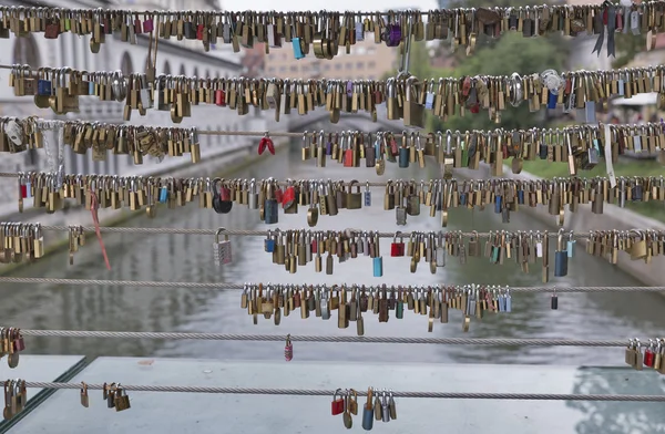 Love locks in Ljubljana — Stock Photo, Image