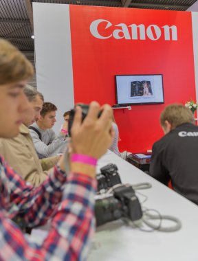 Canon şirket Cee 2015 standında, s en büyük elektronik ticaret