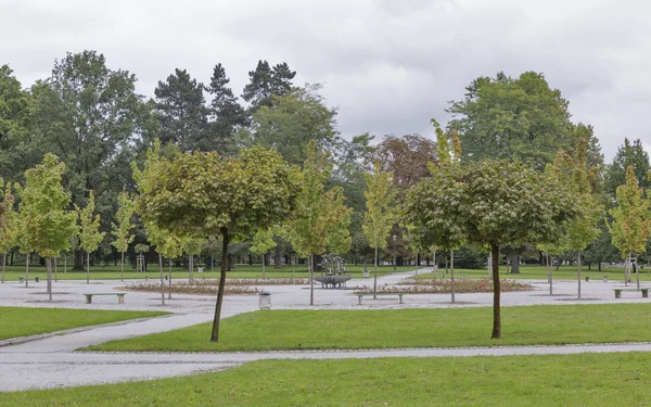 Ljubljana tivoli park herbstlandschaft — Stockfoto