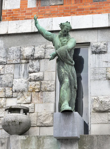 Statua della Biblioteca Nazionale, Lubiana — Foto Stock