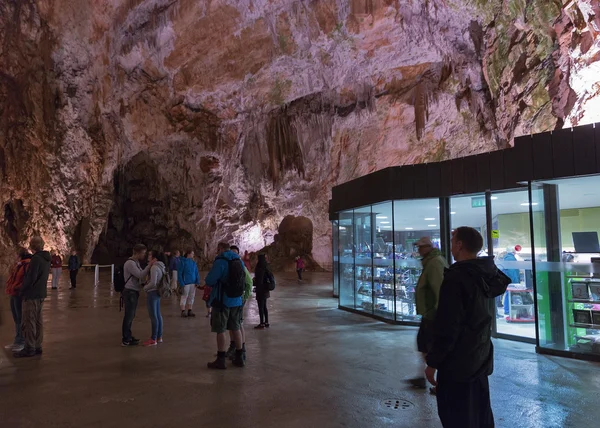 Souvenir shop in Postojna Cave, Slovenia — Stock Photo, Image