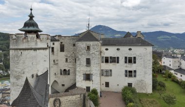Avusturya, Salzburg 'daki Hohensalzburg Kalesi.