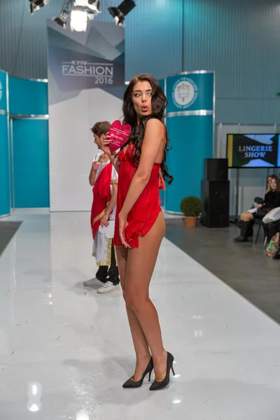 Kyiv Fashion 2016 festival Vogue v Kyjevě, Ukrajina — Stock fotografie