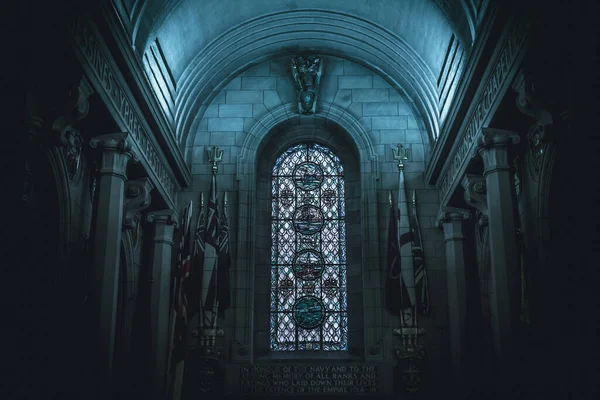 EDINBURGH, SCOTLAND DECEMBER 15, 2018: Interior do Memorial da Guerra Nacional Escocesa, feito por alguns dos melhores artistas e artesãos da Escócia para aqueles que morreram em ambas as guerras mundiais. — Fotografia de Stock