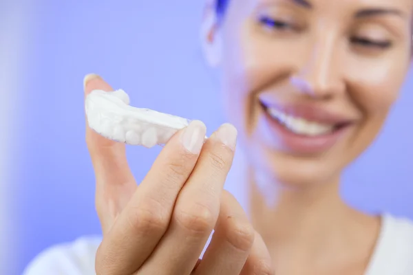 Teeth Whitening - Smiling girl with Tooth Tray, Close-up — Stock Photo, Image