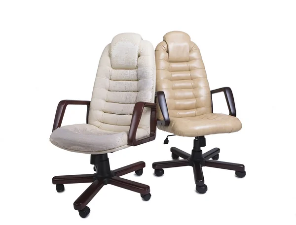 Alter und neuer abgedrehter Bürochef-Stuhl (Sessel) vor und achtern — Stockfoto