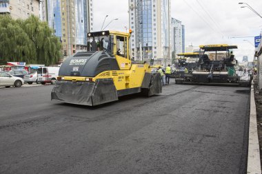Kiev, Ukrayna Temmuz 2016: Yol parke, inşaat. 