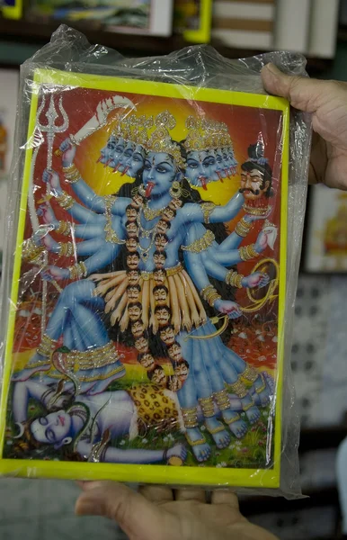 Bombaj, Indie - maj 2014: Kali Ma na Chor Bazaar - antyczne Indie — Zdjęcie stockowe
