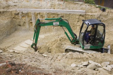 Heviz, Macaristan - Ağustos, 2013: Buldozer, Gro kazı Ekskavatör
