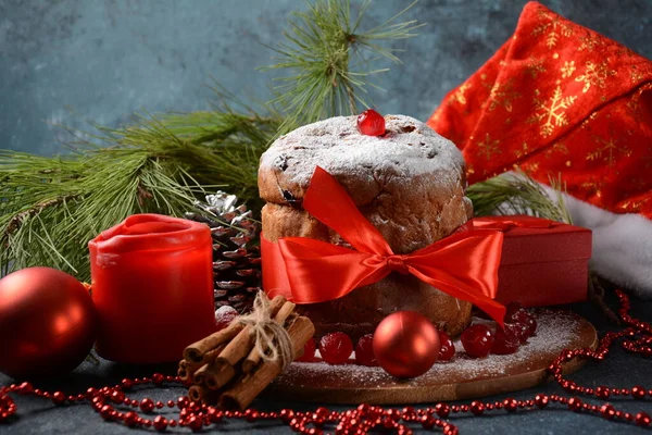 Weihnachten Und Neujahr Panettone Italienischer Weihnachtskuchen — Stockfoto