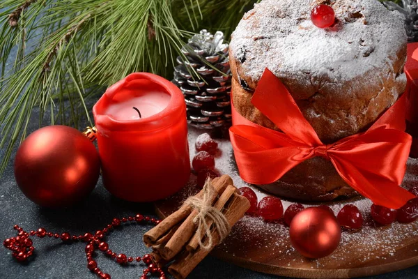 Weihnachten Und Neujahr Panettone Italienischer Weihnachtskuchen — Stockfoto