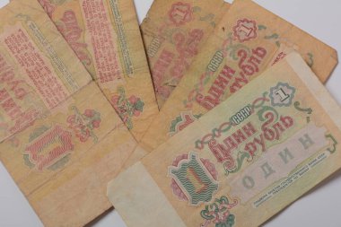 1961 'de Sovyetler Birliği' nin eski para birimi. 1 ruble değerinde bir banknot.,