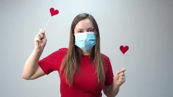 Portret Van Een Jonge Mooie Liefdevolle Vrouw Met Een Medisch — Stockvideo