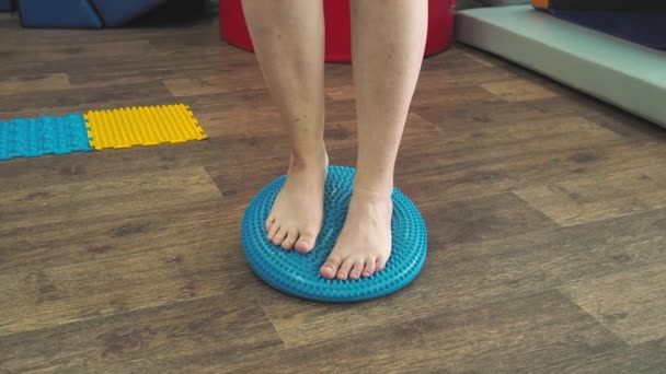 Exercices Sur Les Pieds Pour Dysfonctionnement Intégration Sensorielle Trouble Sensoriel — Video