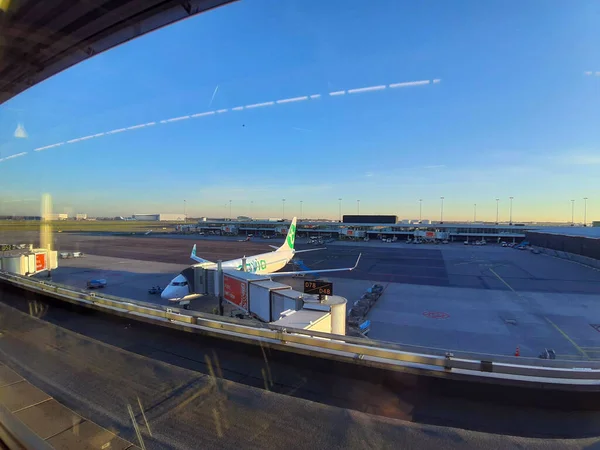 空无一人的欧洲机场的简易机场 — 图库照片