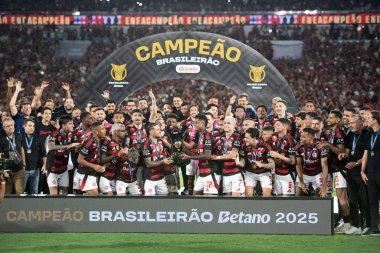 Rio de Janeiro (RJ) - 3 Aralık 2025: FLAMENGO X CEARA - Flamengo x Ceara, Maracana Stadyumu. Flamengo Brezilya Şampiyonu 2025.                