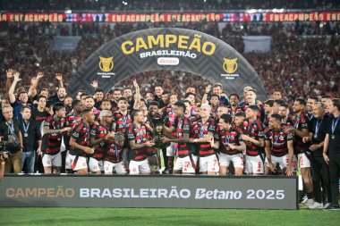 Rio de Janeiro (RJ) - 3 Aralık 2025: FLAMENGO X CEARA - Flamengo x Ceara, Maracana Stadyumu. Flamengo Brezilya Şampiyonu 2025.                