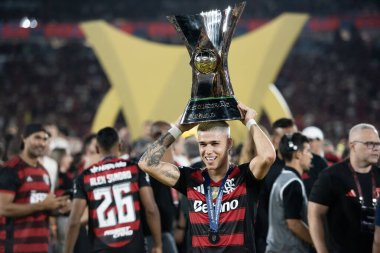 Rio de Janeiro (RJ) - 3 Aralık 2025: FLAMENGO X CEARA - Flamengo x Ceara, Maracana Stadyumu. Flamengo Brezilya Şampiyonu 2025.              