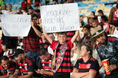 Rio de Janeiro (RJ) - 3 Aralık 2025: FLAMENGO X CEARA - Flamengo x Ceara, Maracana Stadyumu. Flamengo Brezilya Şampiyonu 2025.                