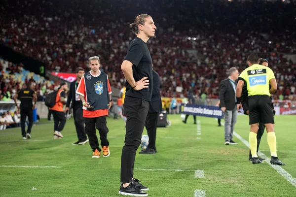 RIO DE JANEIRO (RJ) - 04.02.2026 - BRAZILIAN CHAMPIONSHIP - FLAMENGO X INTERNACIONAL - Flamengo teknik direktörü Filipe Luis arasında bu Çarşamba Maracan 'da oynanan maçta (4)).