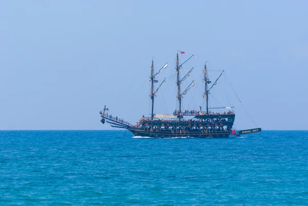 Ship in the black sea — Stock Photo, Image